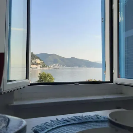 Con Vista Mozzafiato Direttamente Sul Mare Apartamento *