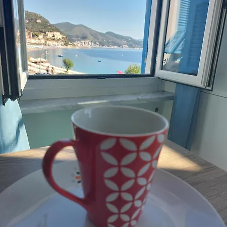 Con Vista Mozzafiato Direttamente Sul Mare Apartment