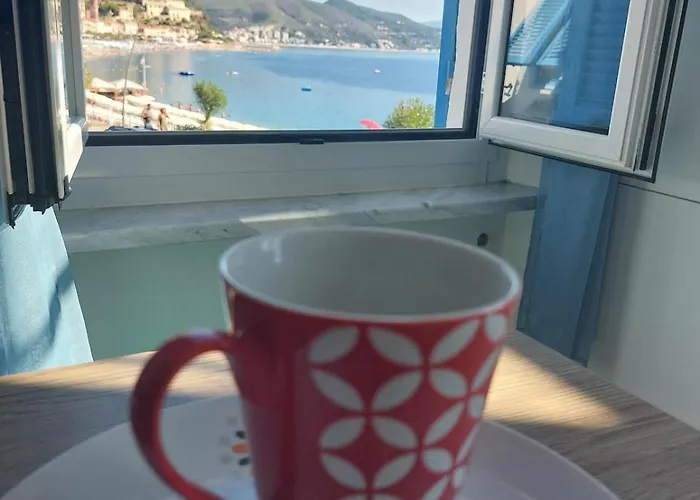 Con Vista Mozzafiato Direttamente Sul Mare شقة