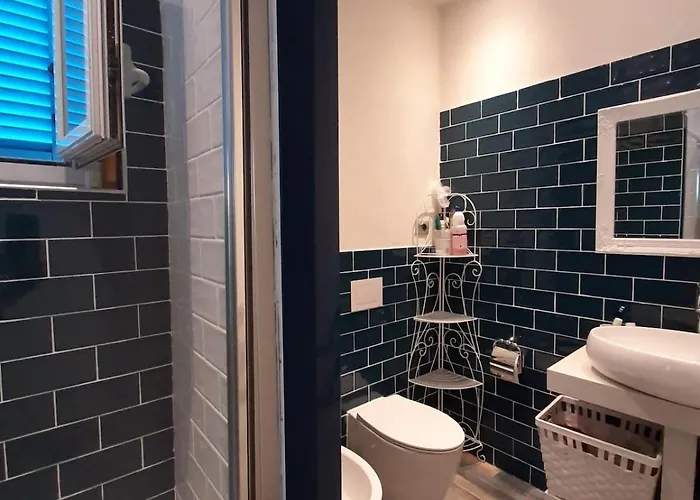 Con Vista Mozzafiato Direttamente Sul Mare شقة نولي